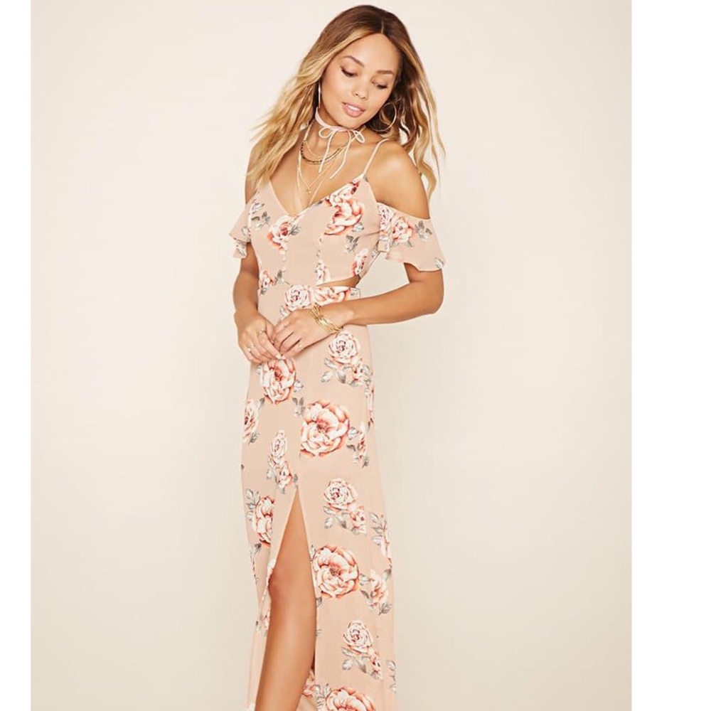 Boho cold shoulder maxi dress